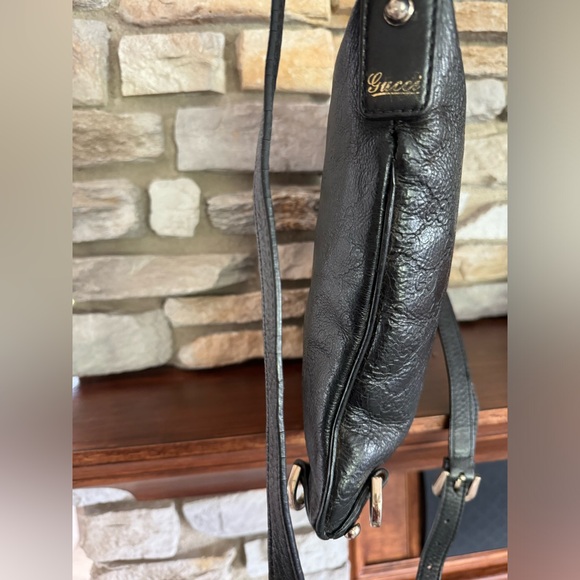 EUC Gucci black side purse - Picture 2 of 5